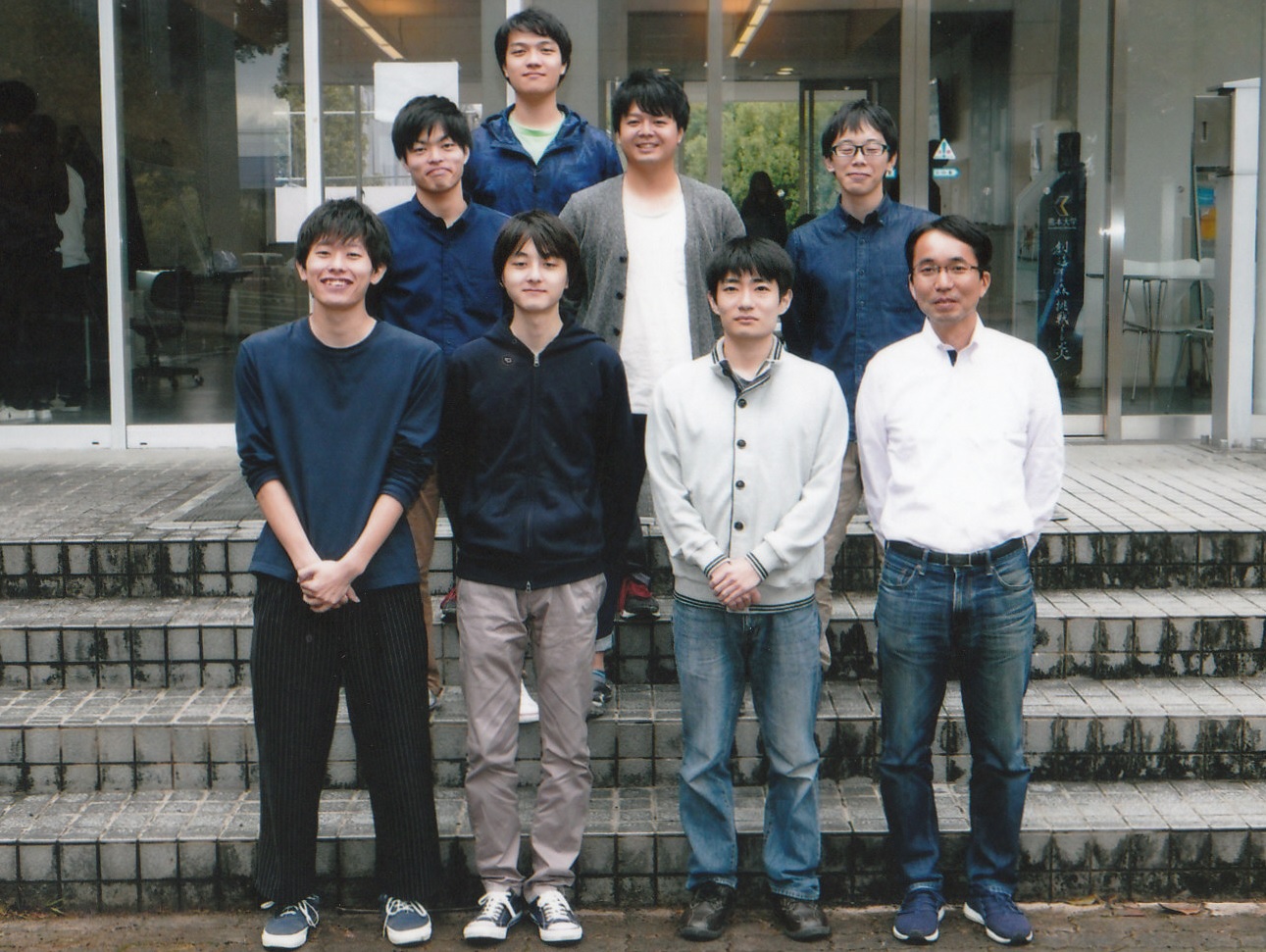 2018NxWʐ^